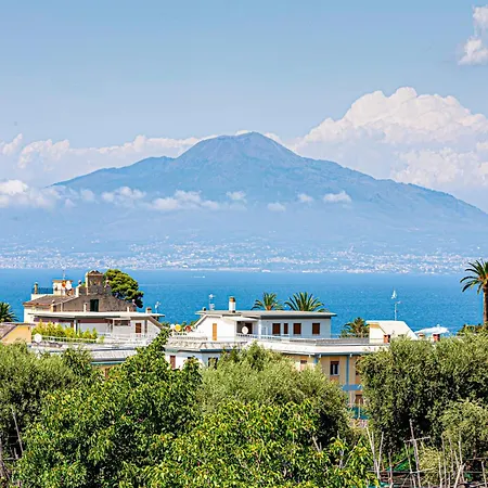 Lush With Pool In * Sorrento